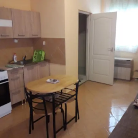 Homestay Napsugar Apartmanhaz