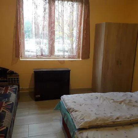 Napsugar Apartmanhaz * Balatonlelle