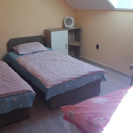 Homestay Napsugar Apartmanhaz
