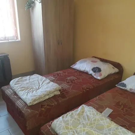 منزل للإقامة Napsugar Apartmanhaz *