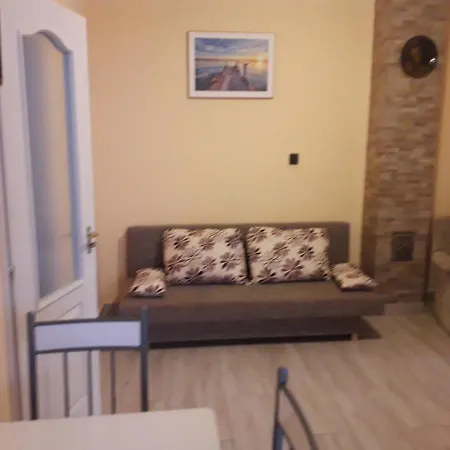 Homestay Napsugar Apartmanhaz