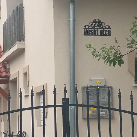 منزل للإقامة Napsugar Apartmanhaz *