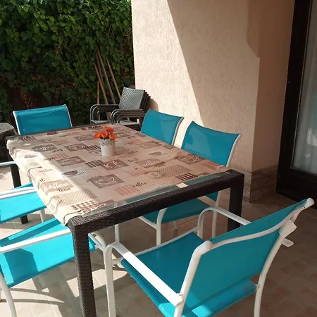 Napsugar Apartmanhaz * بالاتوليلّي