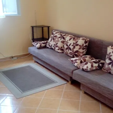 Homestay Napsugar Apartmanhaz *