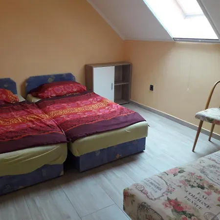 Napsugar Apartmanhaz Homestay Balatonlelle