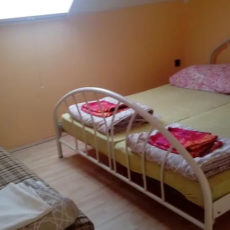 Napsugar Apartmanhaz Ubytování v soukromí Balatonlelle