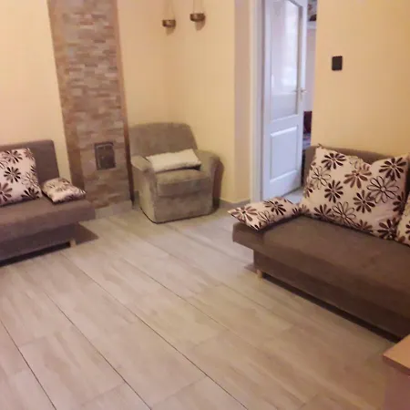 Homestay Napsugar Apartmanhaz