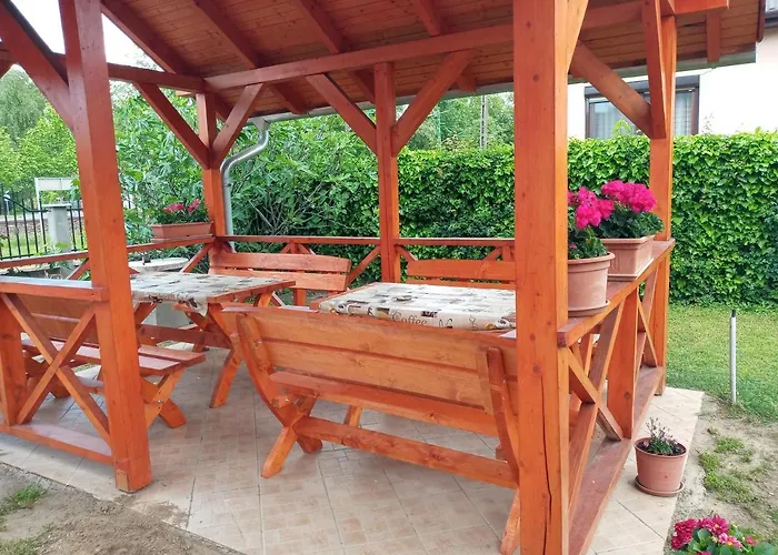 Homestay Napsugar Apartmanhaz *