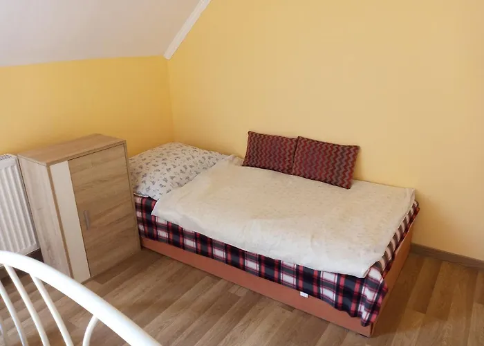 Napsugar Apartmanhaz Gazde/Camere de închiriat