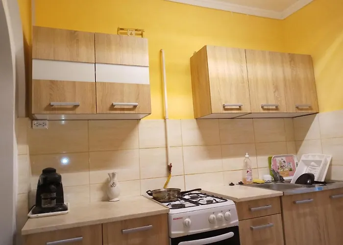 Napsugar Apartmanhaz Gazde/Camere de închiriat