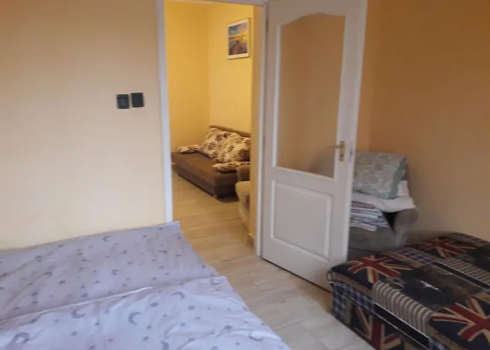 Homestay Napsugar Apartmanhaz