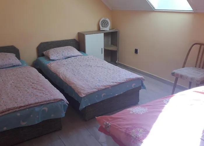 Homestay Napsugar Apartmanhaz