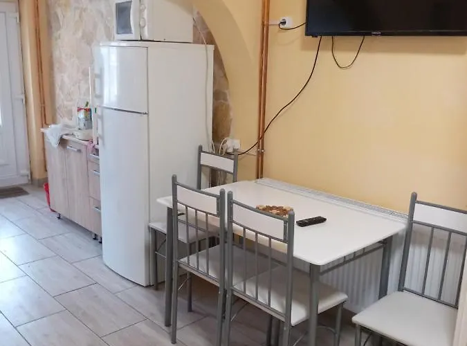 Napsugar Apartmanhaz Homestay *